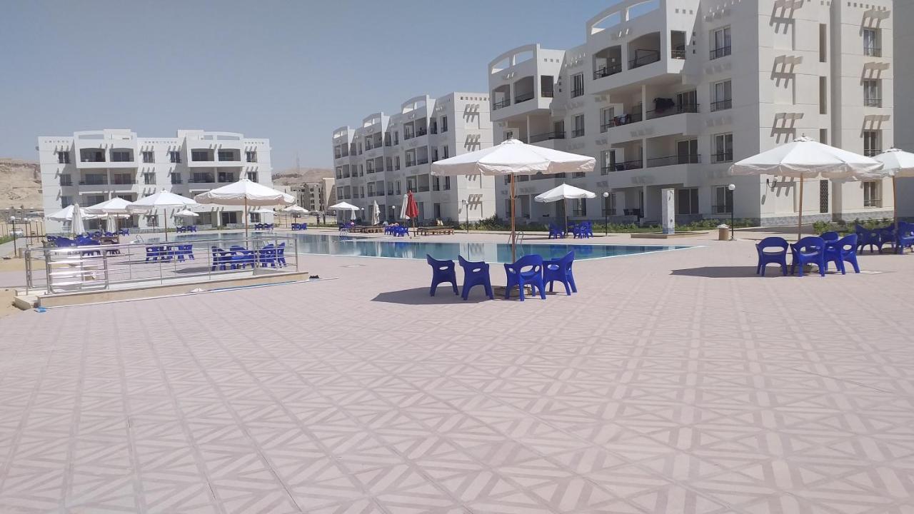 شاليه فرش فندقي بقرية بالميرا بيتش العين السخنه عين السخنة المظهر الخارجي الصورة